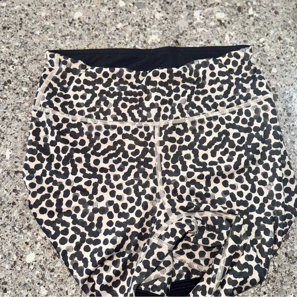 Lululemon Pedal To The Medal 7/8 Tight *Full-On Luxtreme - Size 4 🌟👟 - Picture 4 of 14